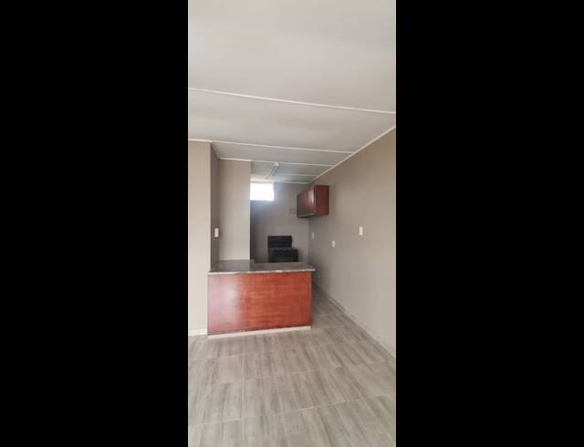 2 BEDROOM PROPERTY TO RENT IN EMPANGENI CENTRAL